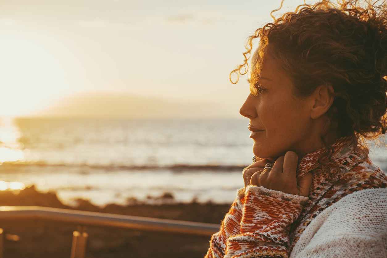 iStock-kvinne som skuer utover - NNL landingsside