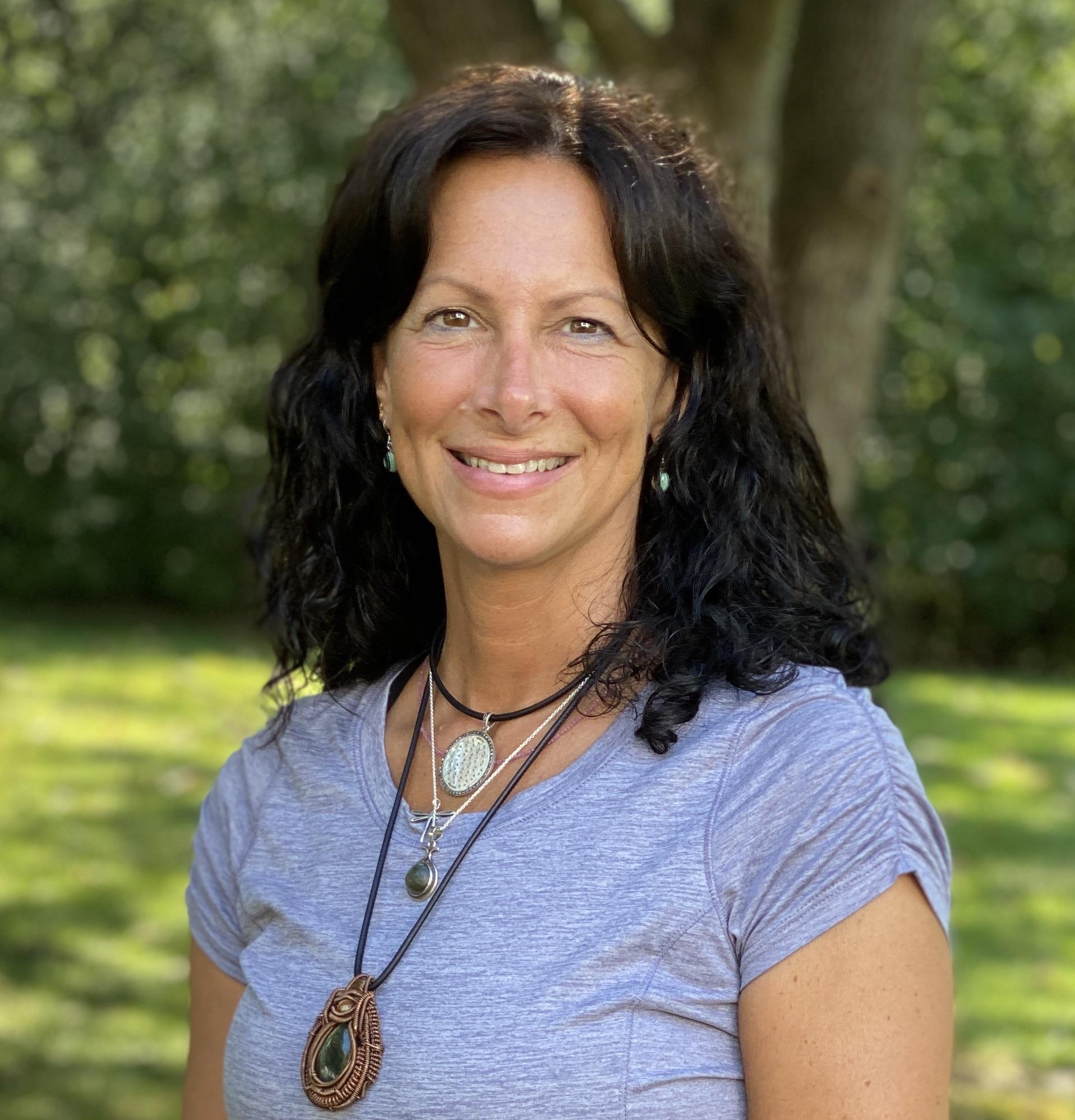 Denise Ricard Headshot