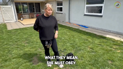 13. Maddie - Exercise  4 - Follow - in learning phase - This is a super IMPORTANT thing to get right from the start, since it is what is needed in order for it to pay off to walk nicely and without pulling