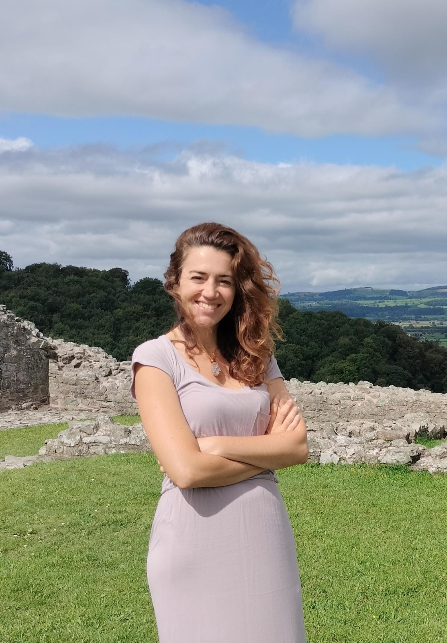 Marta profile pink vertical