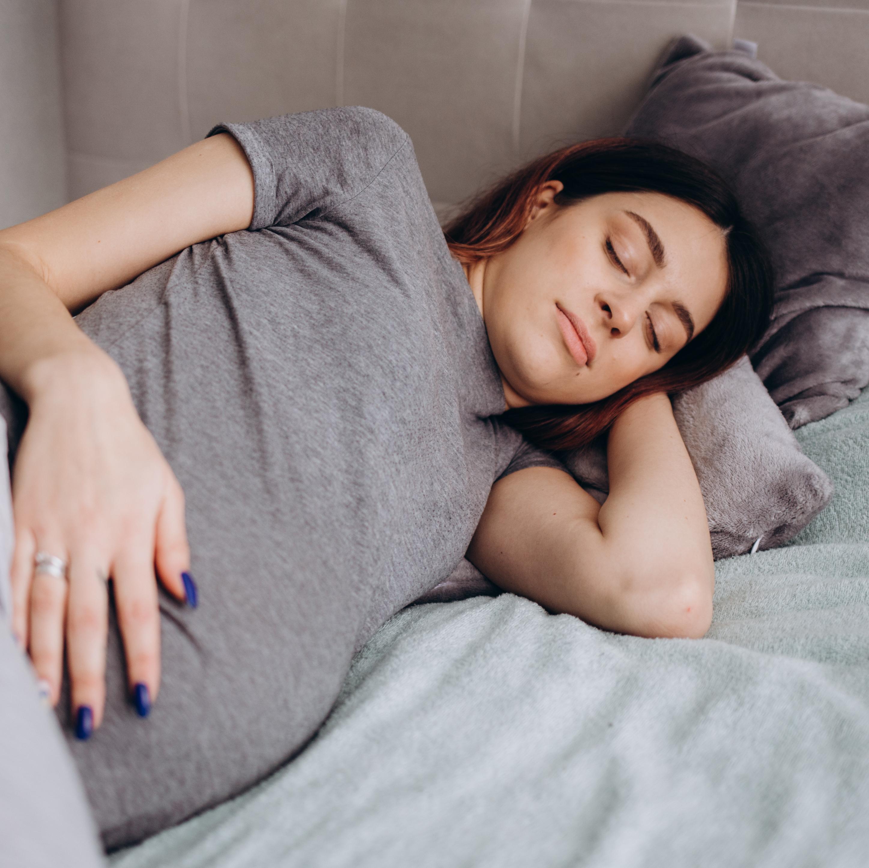 pregnant mama side lying-3-SQ