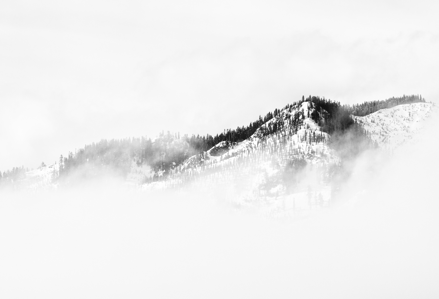 Everest Snowy Mountain Background