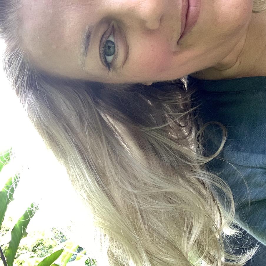 Meghan Sideways Profile