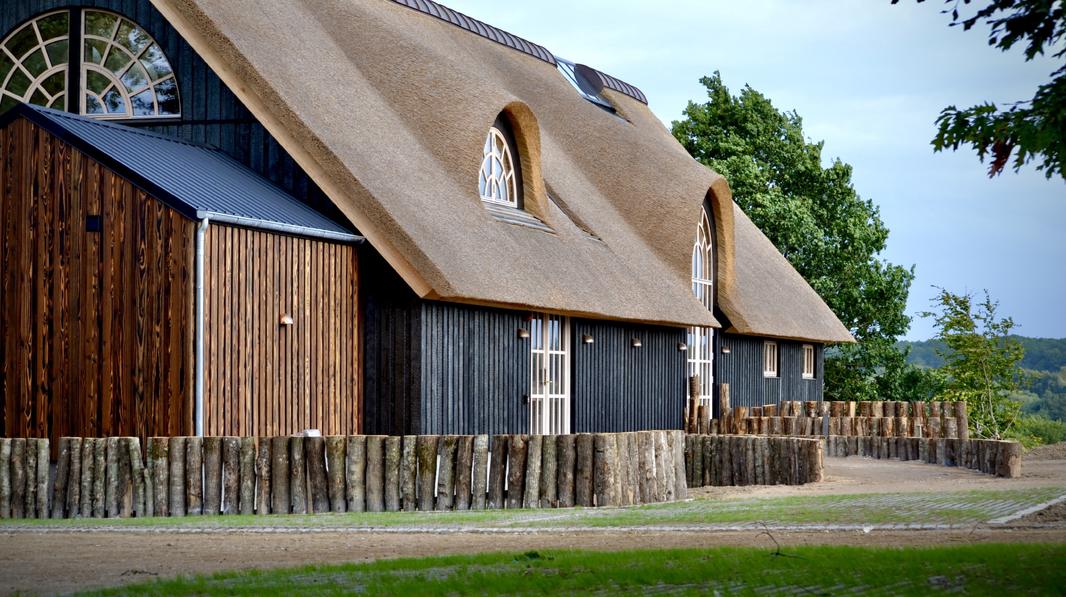 Siala hus og entréområde(1)