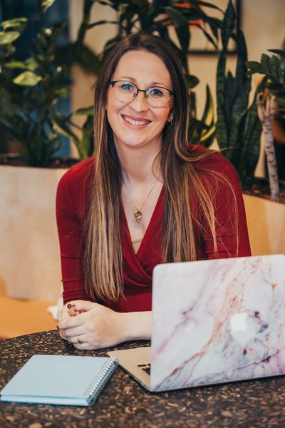 Hayley Gillard ILM Accredited facilitator in leadership development training