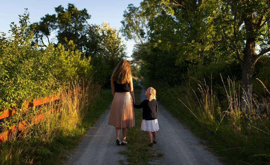 mother-daughter-outside-jon-flobrant-unsplash