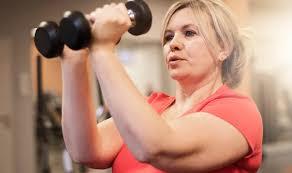 women weight train-2