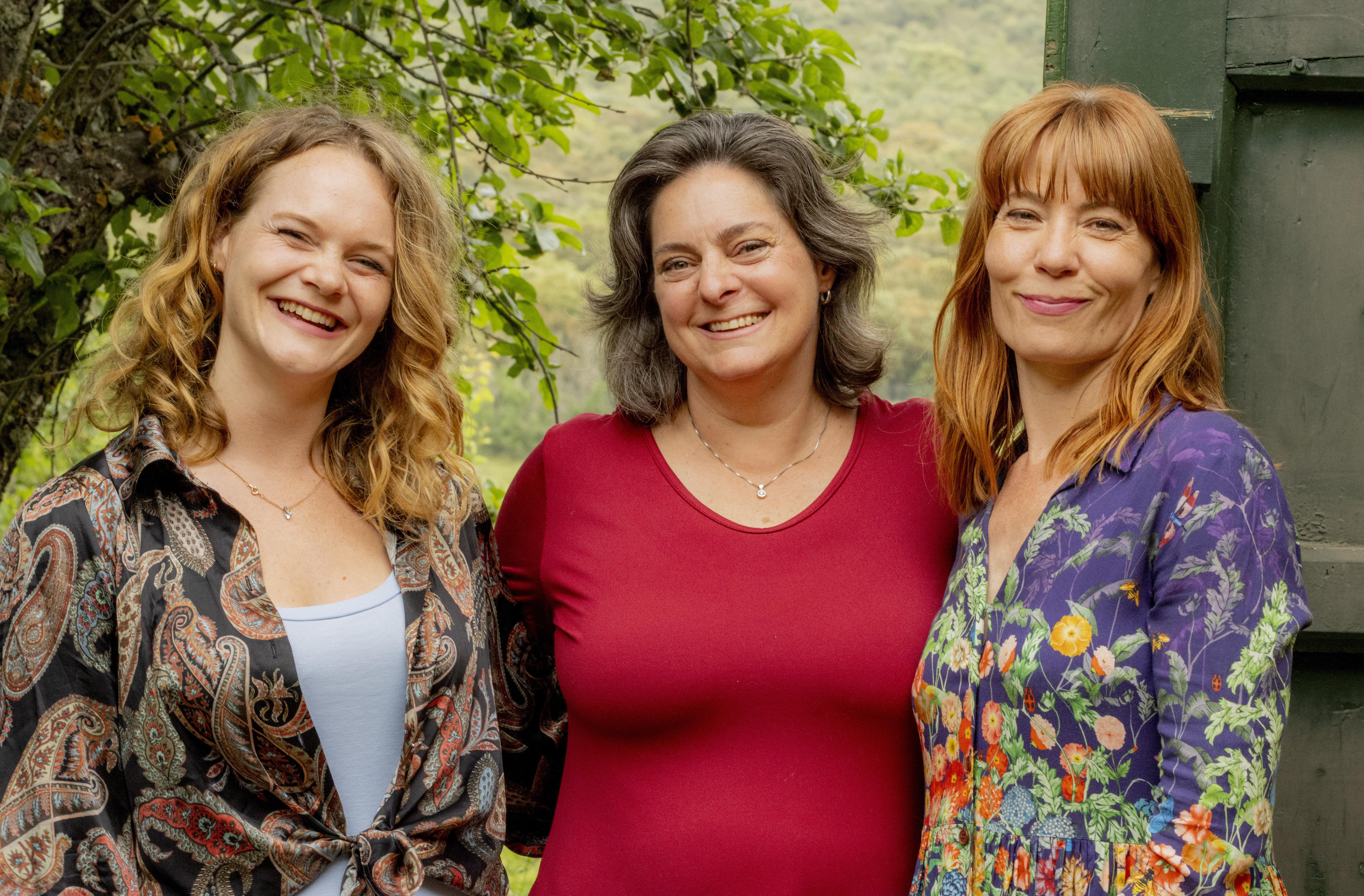 Spain 2025 Eve Christi Emma (2022)