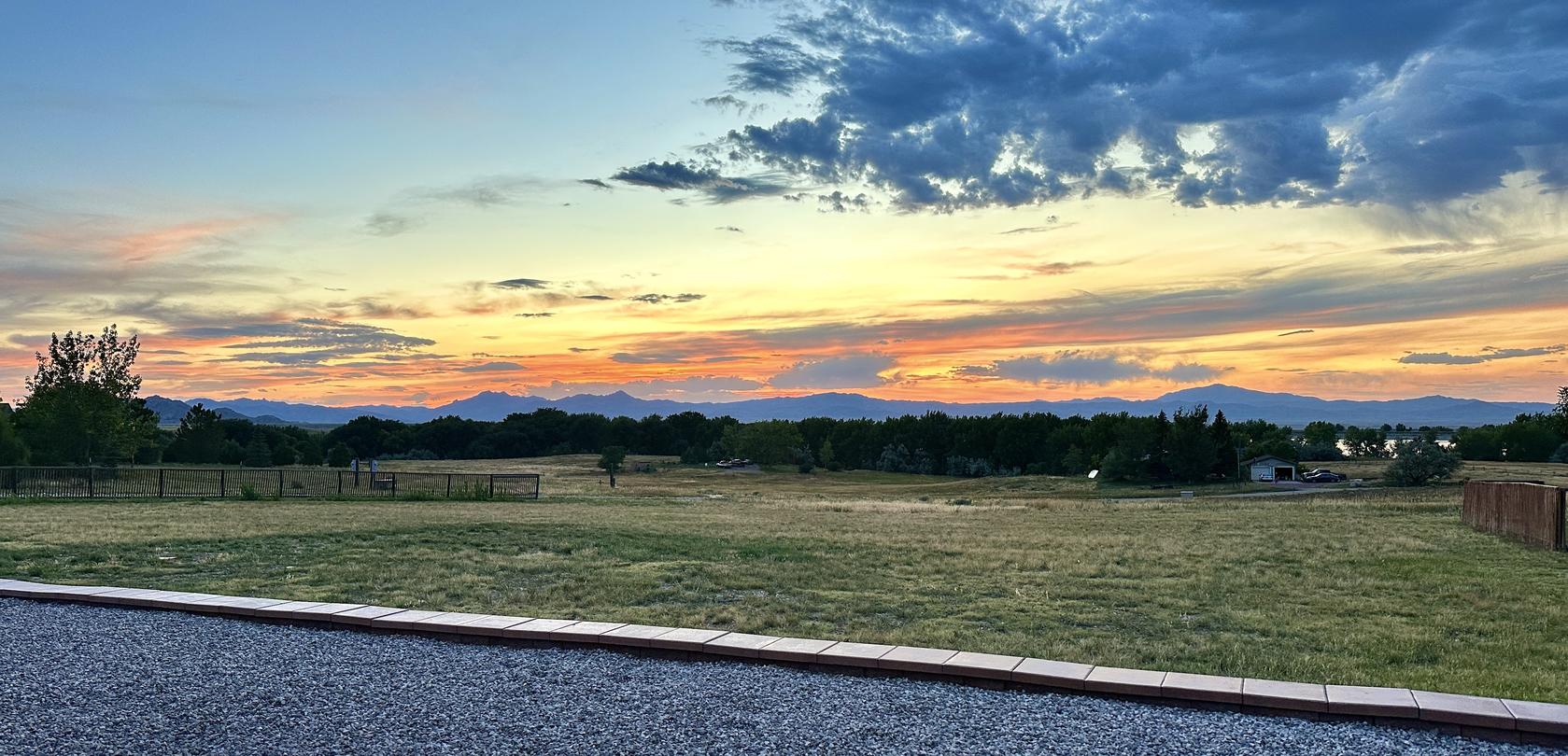 Wyoming Sunset 3 8-25