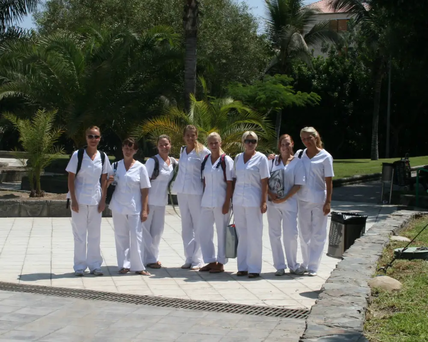 Elever står klare for hudpleie utdanning i Gran canaria