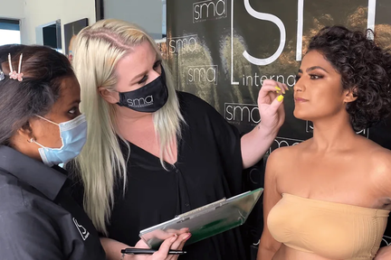 Makeup artist sminker modell