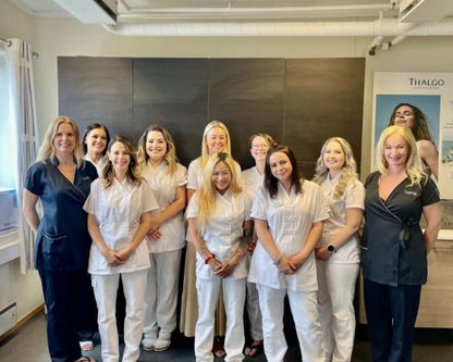 Elever fra hudpleie utdanning i Sandefjord