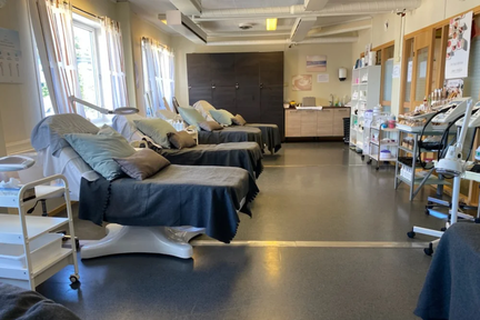 Klasserom for elevene ved Stavanger hudpleie utdanning