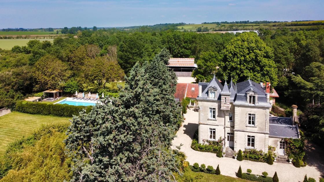Chateau de la Vigne Grounds Drone view