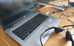 Dator och headset