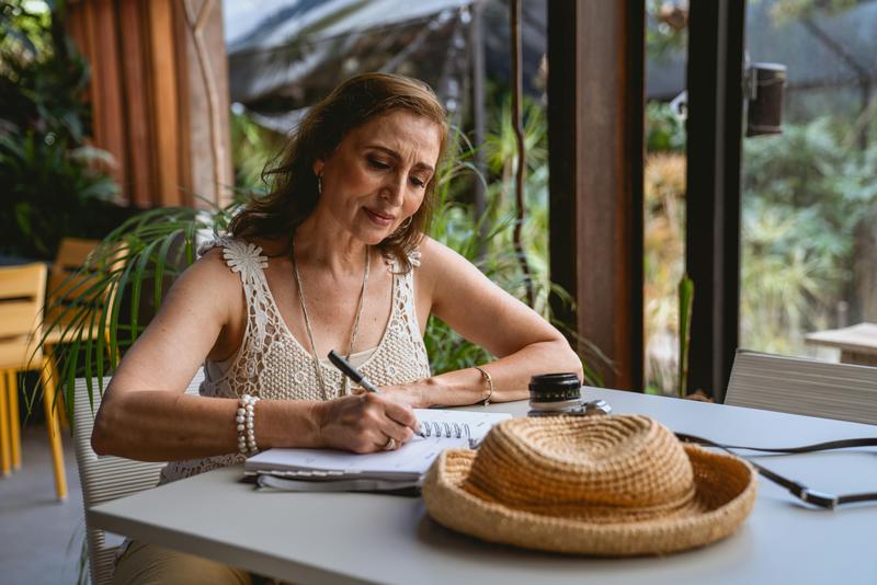 pexels-cristian-rojas-8784611