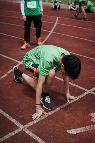 photo-1659624156536-781420597847