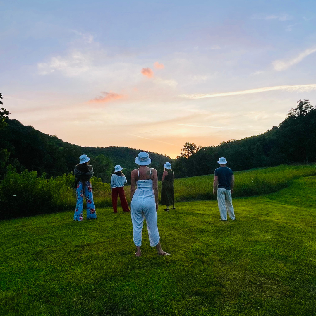 WEBSITE RETREAT GRAPHICS - 2025-11-24T225911.872