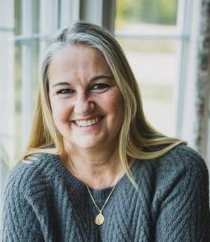 Maria Portrett-405w-608h