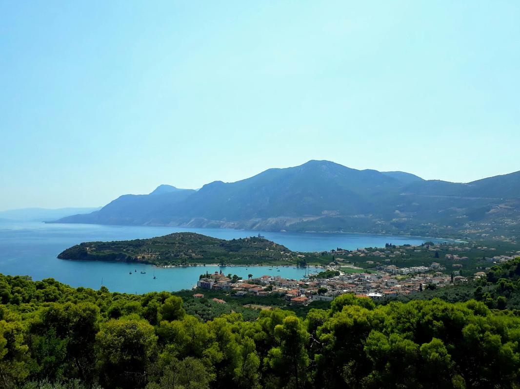 photo-1588076129616-6cc284e08061-edited