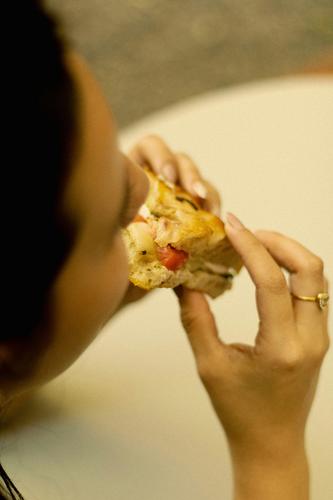 photo-1708459648590-48884a005d15