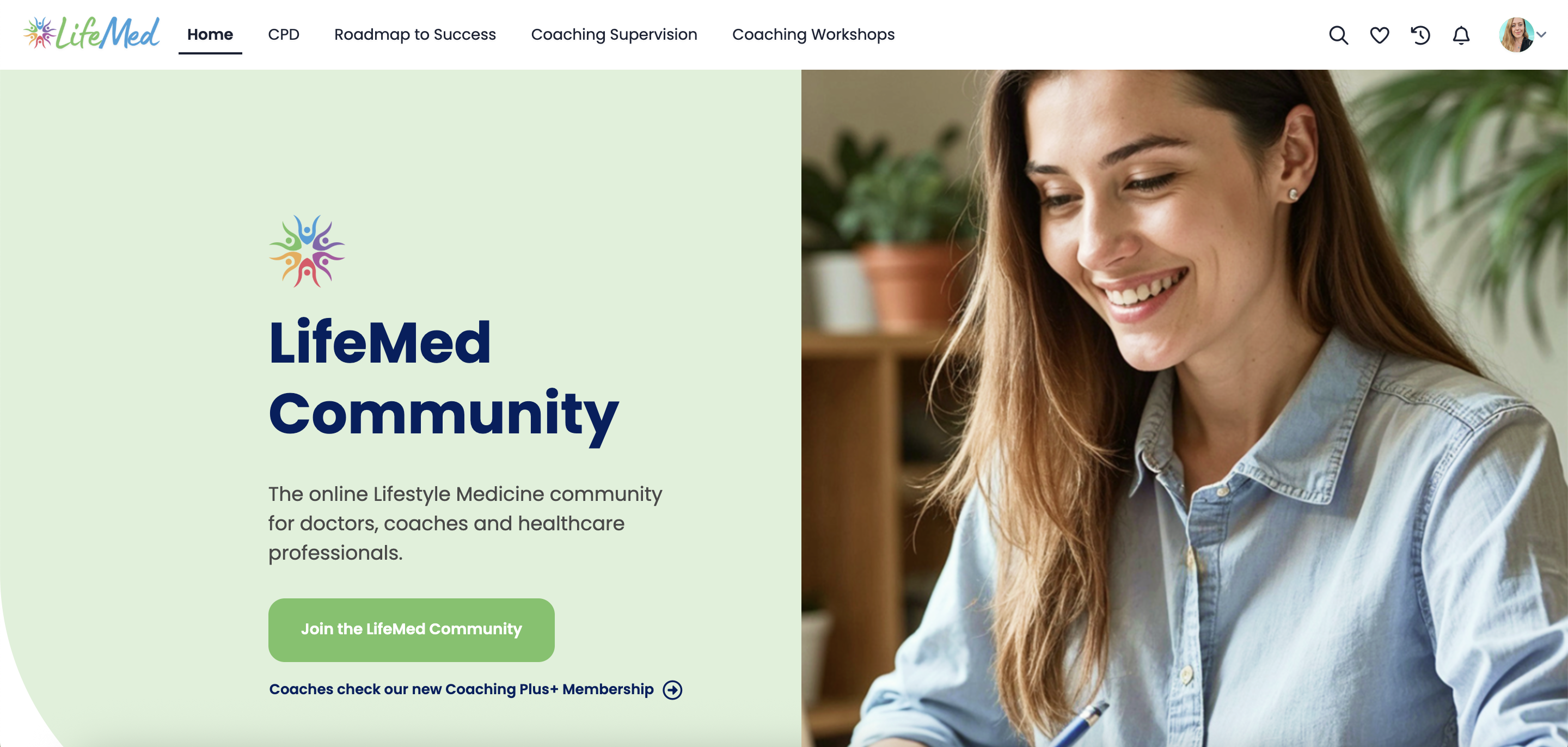 Adam:Lindsay Smith Website Home Page Screenshot