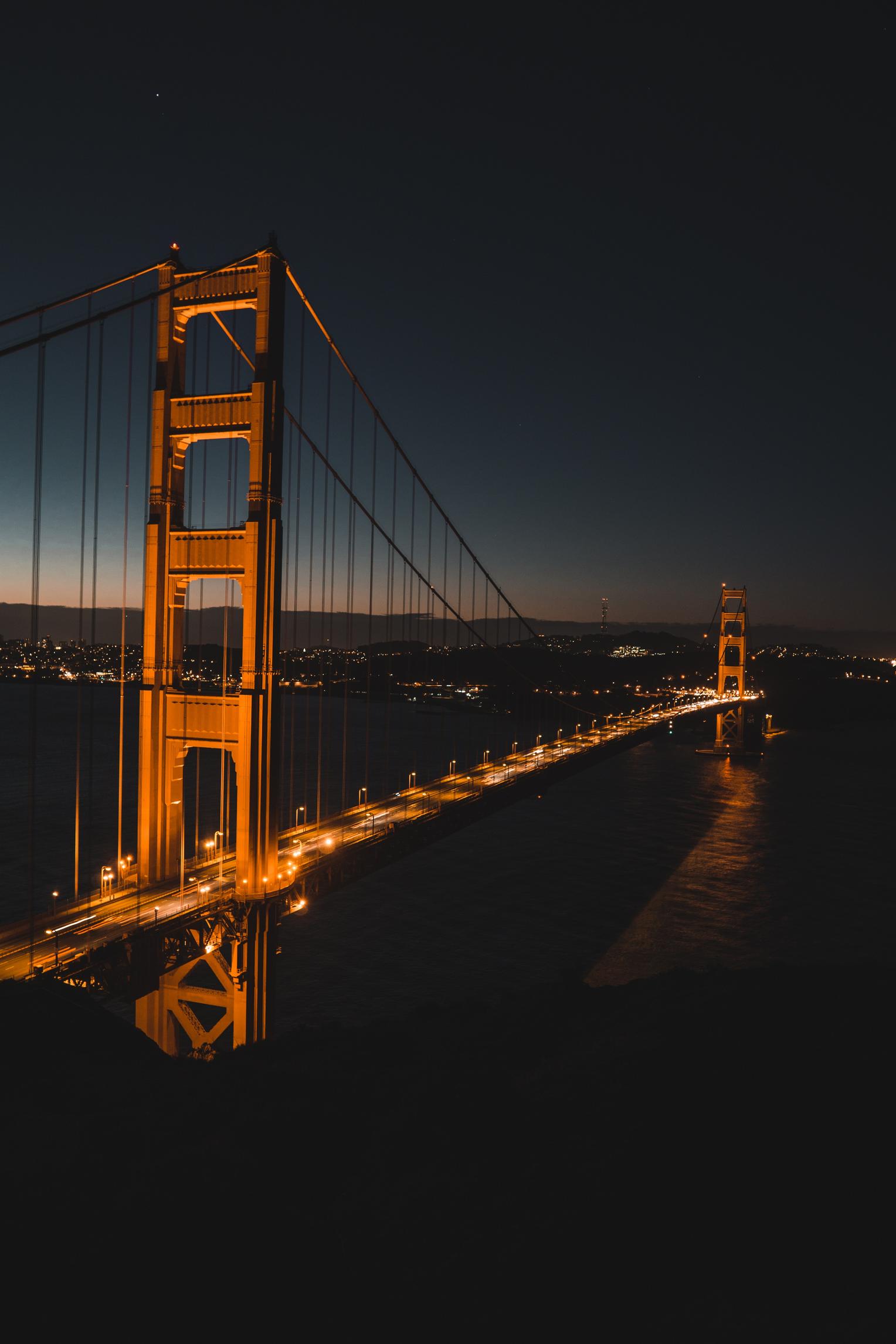 high-angle-shot-of-golden-gate-bridge-at-night-3250359 (kopia)