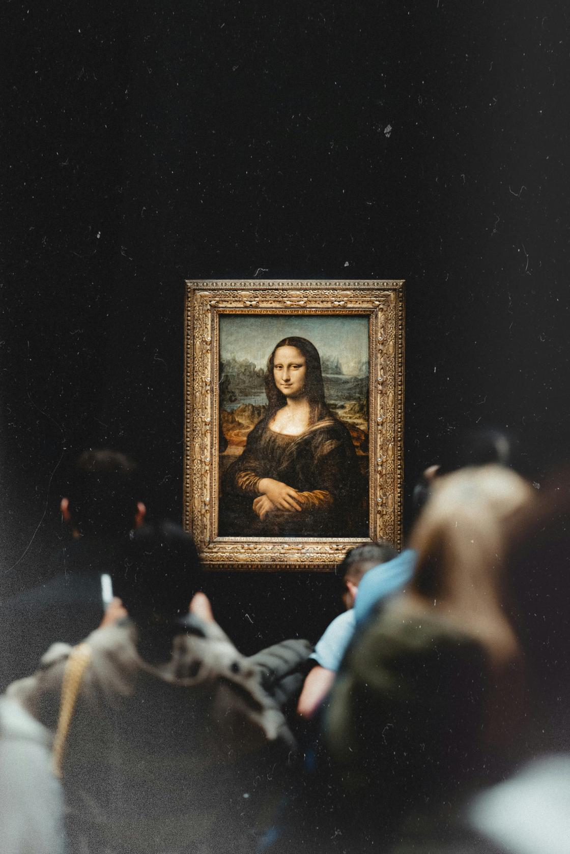 photo-1677687856325-e9434bc7377a