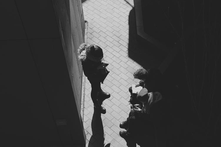 photo-1552154160-242542a33f32