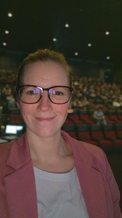 Lene Steinke holder foredrag om følelsesmæssig spisning og den mentale del af spisning, med fokus på ro, indsigt og forandring