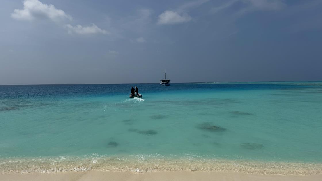 Maldives boat2