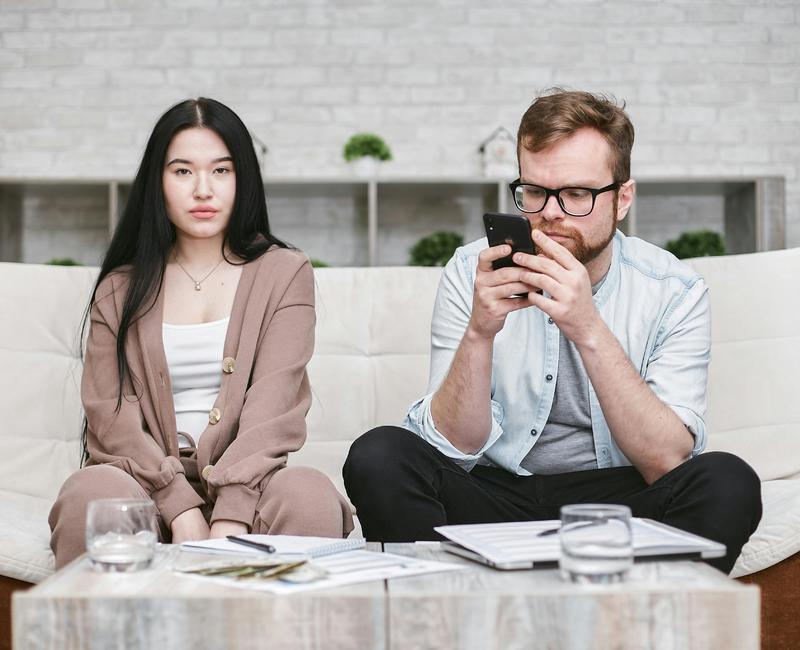 pexels-mikhail-nilov-7735696