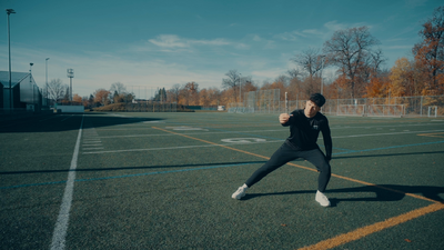 Lateral Lunge with Head Tilt