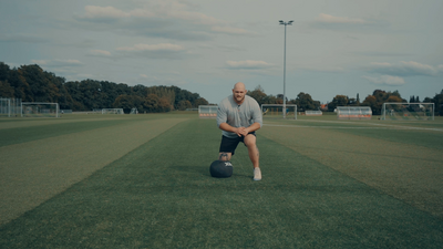 Demo   medball drive rigth