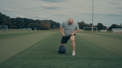 Demo   medball kick