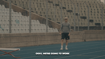 01 High hip drives with hurdles