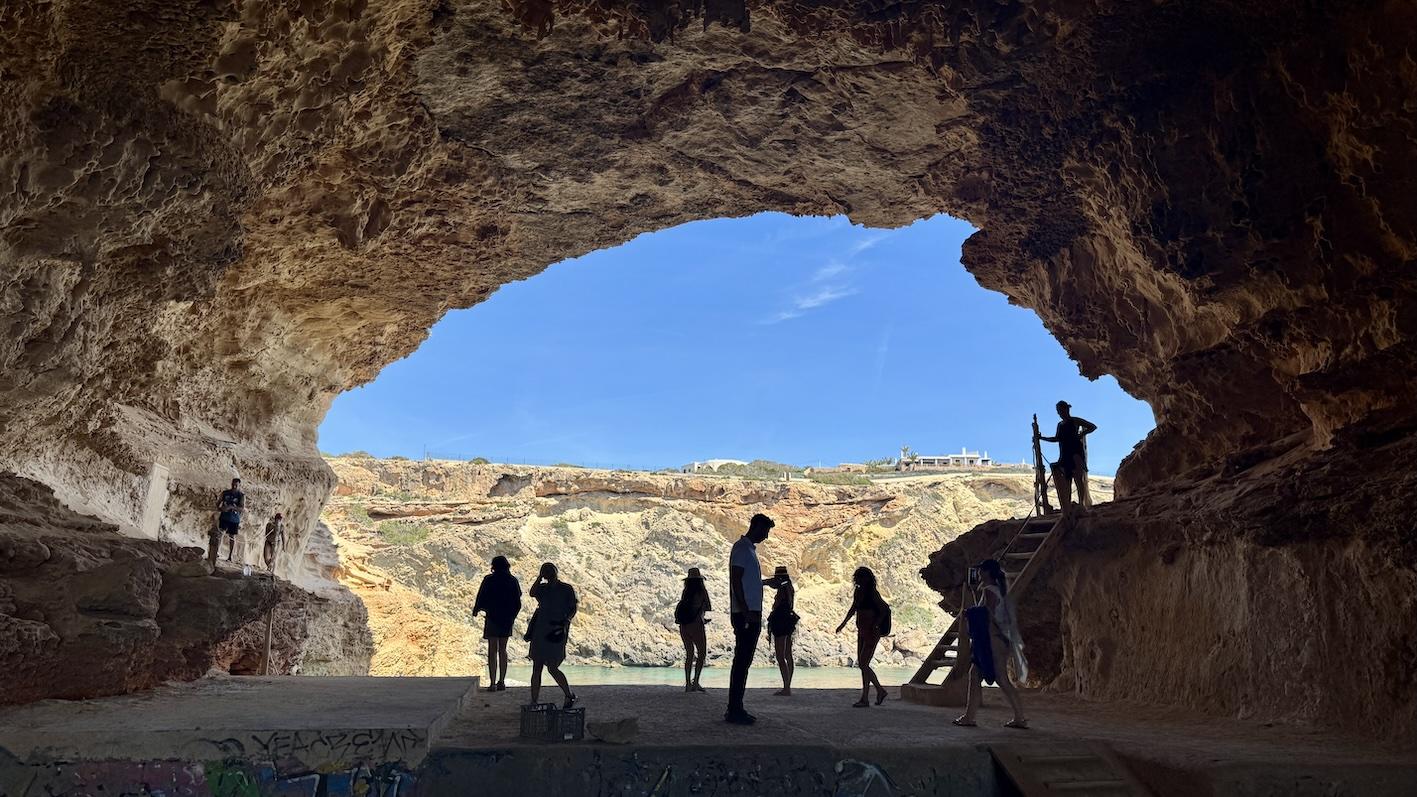 Cala comte cave ibiza2