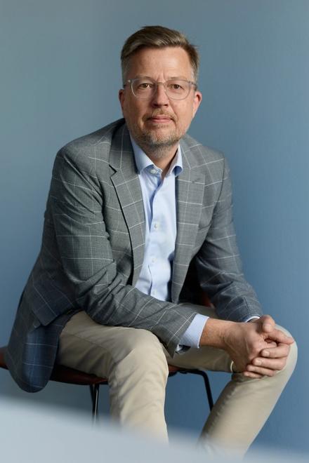 Lars Christian Hansen - senior management consultant