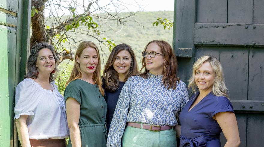 Spiritual retreat participants by green door in Spain (2551)-crop lmg (1)