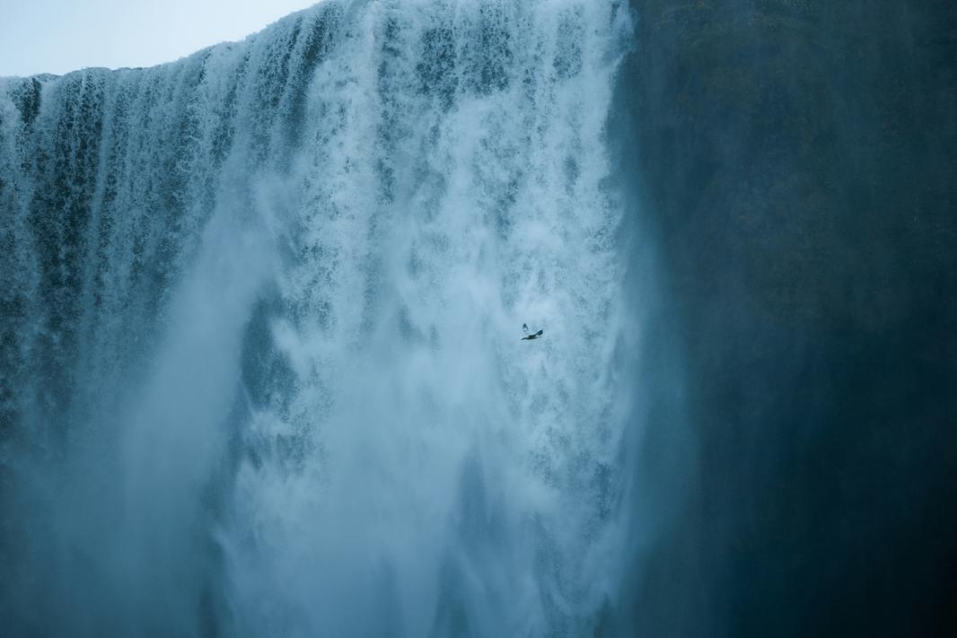 spenser-sembrat-vKzQ2B-yquw-unsplash