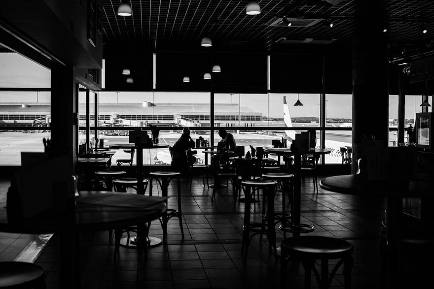 photo-1674062675470-42302401fd4b