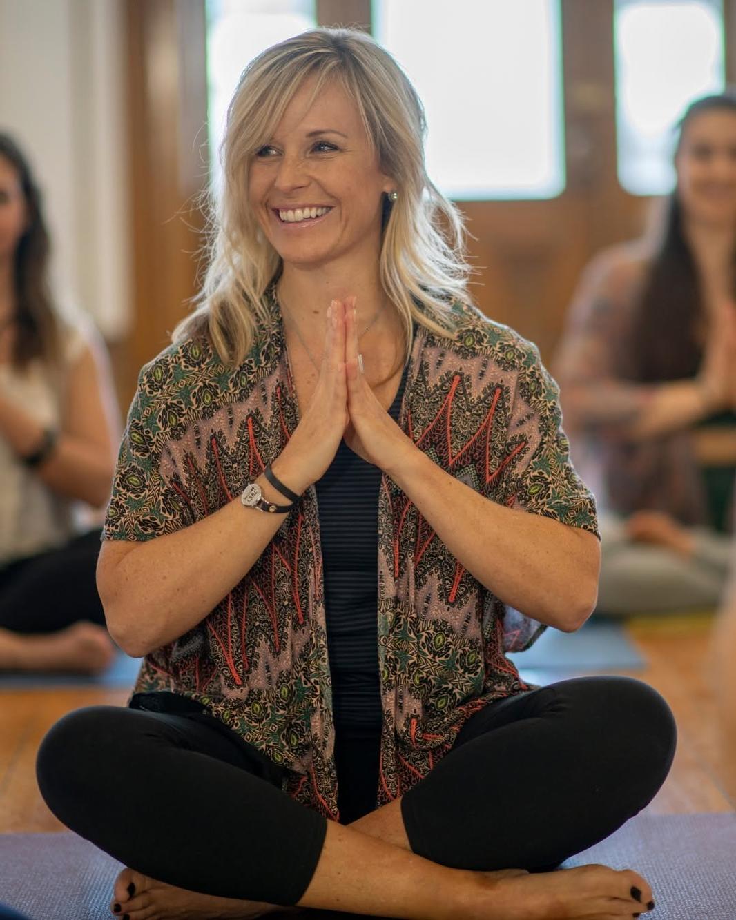 bli Yogalærere med yogaterapiutdanning