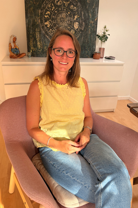 Mette tilbyder individuelle sessioner og forløb med udgangspunkt i Human design, coaching, positiv psykologi og energiarbejde.