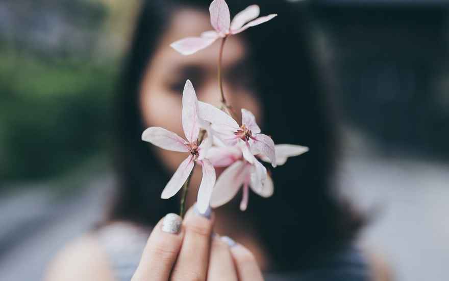 Image | Blog | Blank Image Girl Holding Flower