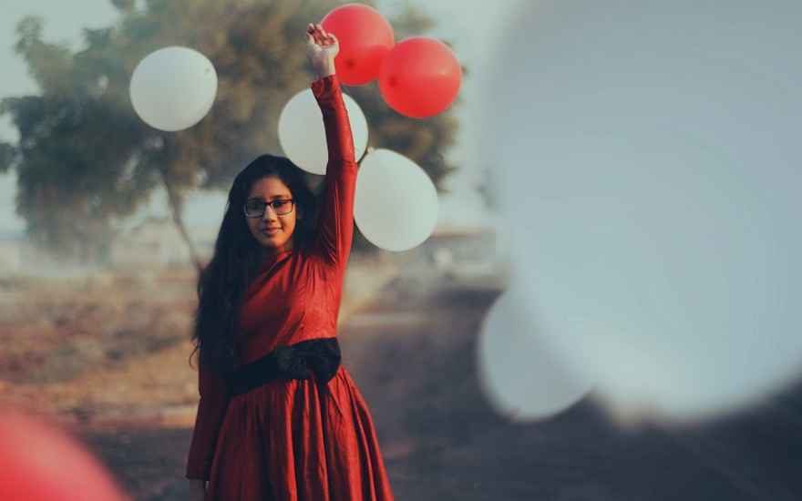 Image | Blog | Blank Image Girl With Balloons 