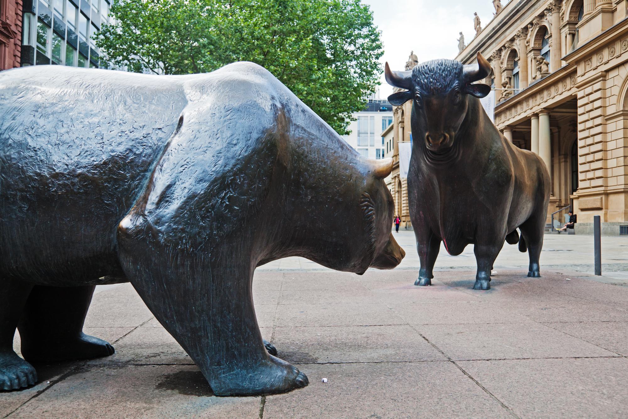 are-we-in-a-bull-or-bear-market-simply-investing