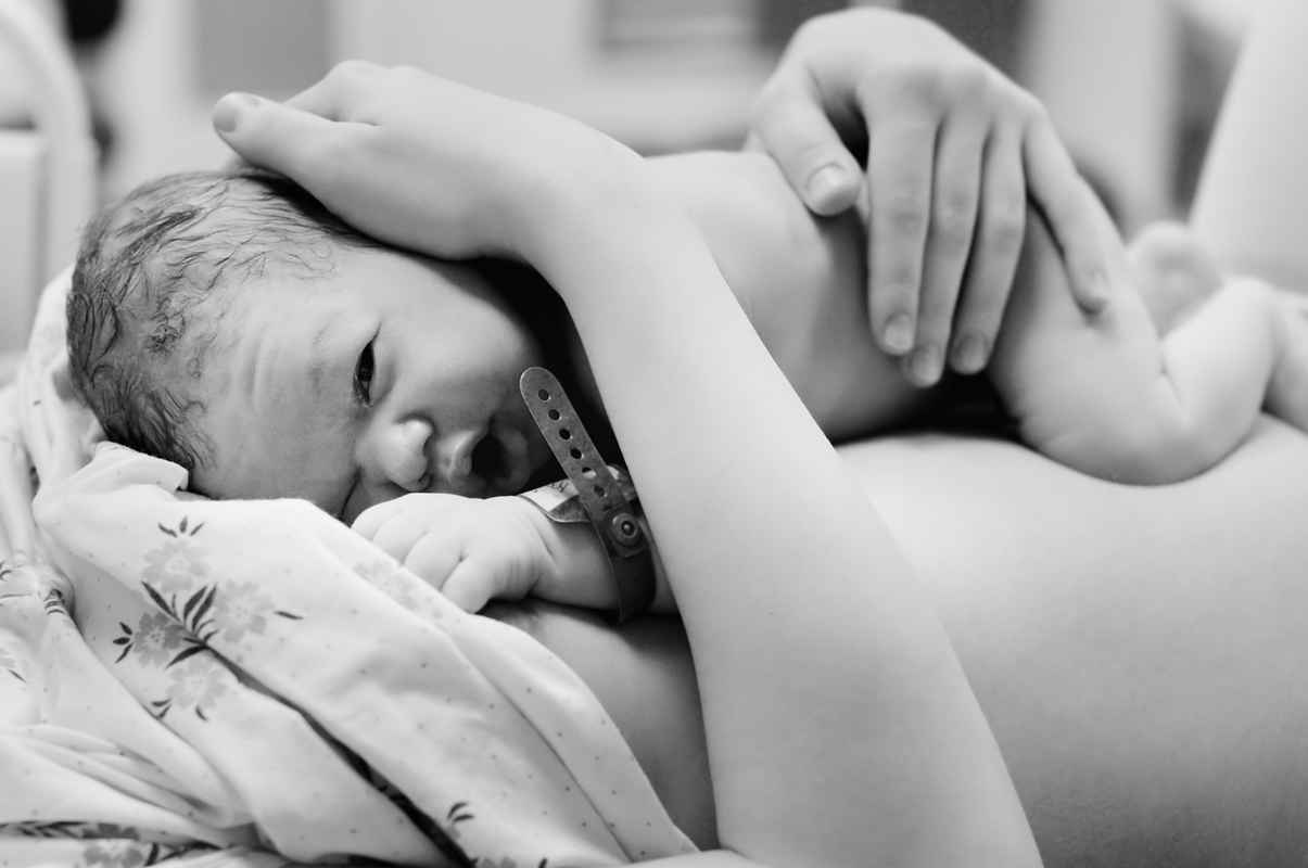Nyfødt mammas mage
