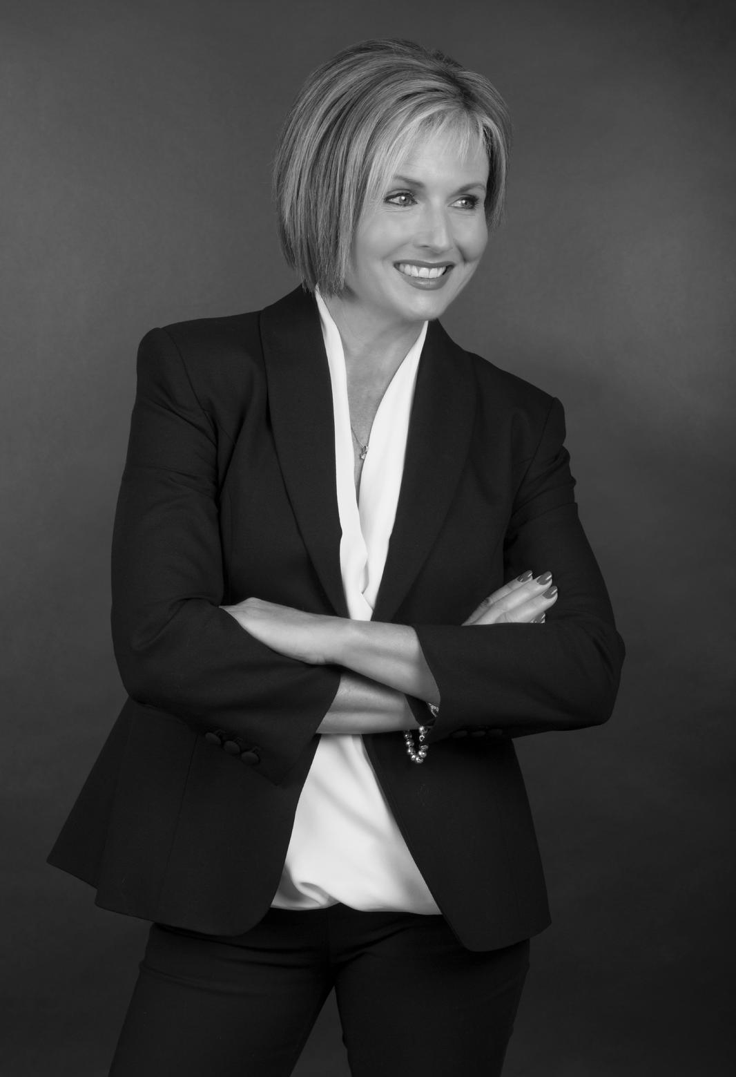 Julie Hyne Headshot 3