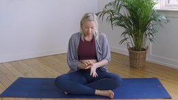 Yoga mod migræne - akupressur