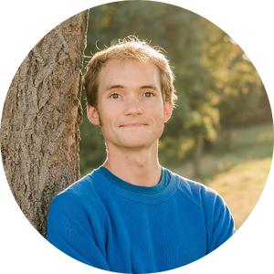 Quinn head tree in circle